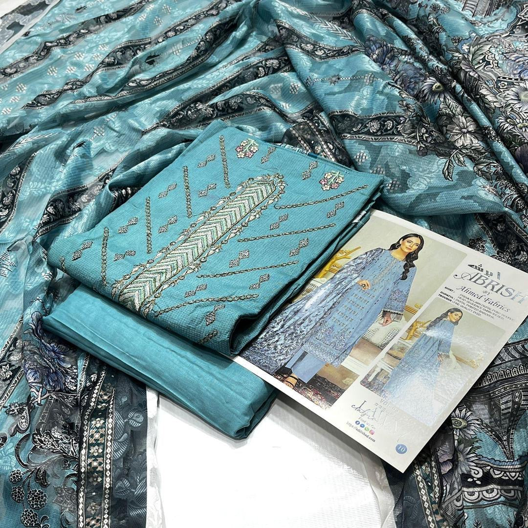 Elegant Blue Embroidered Lawn Suit – Sophisticated & Chic