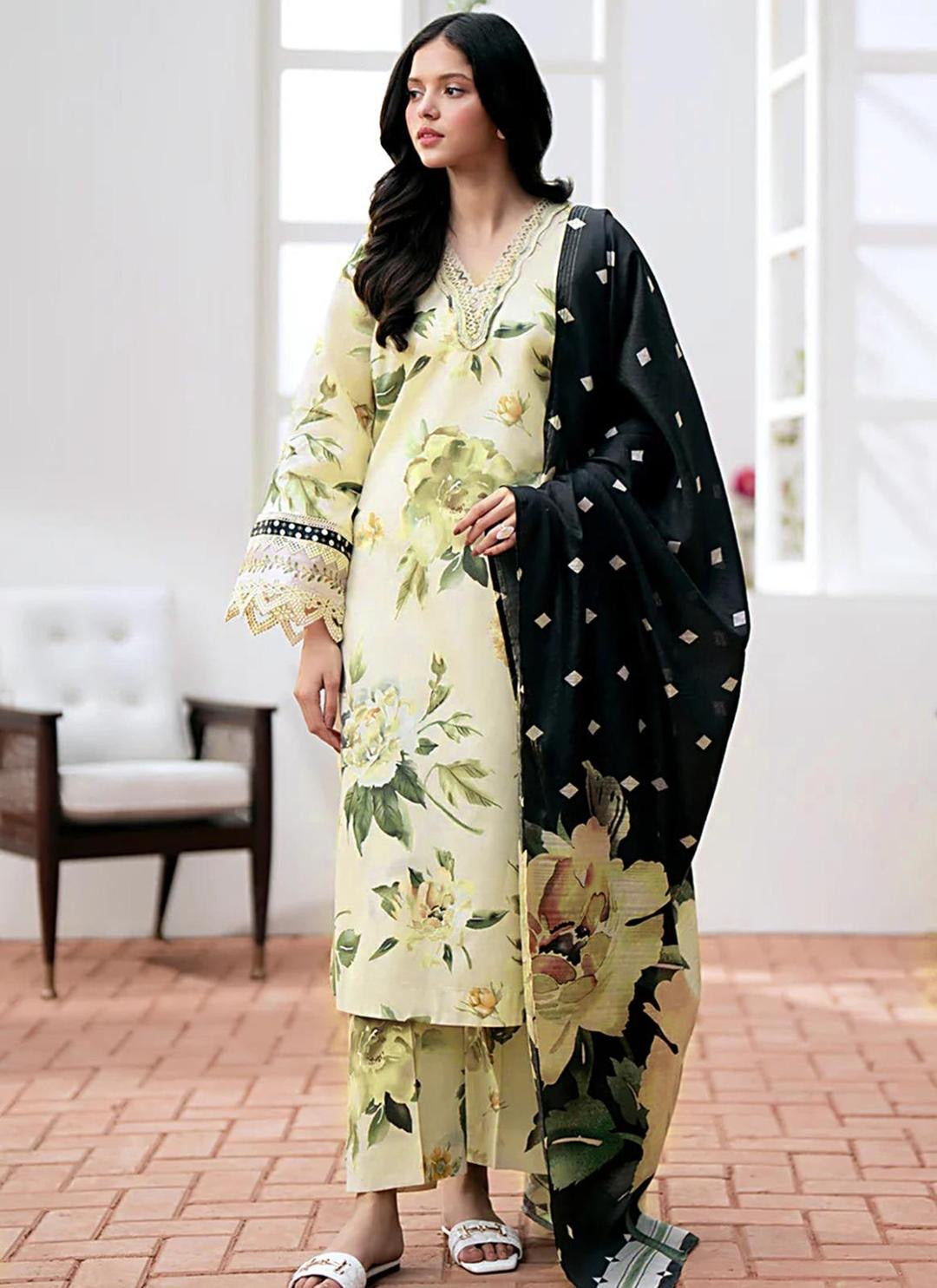 Elegant Floral Lawn Suit with Contrasting Dupatta – Summer Chic